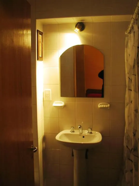 Savigliano International Hostel Мендоса